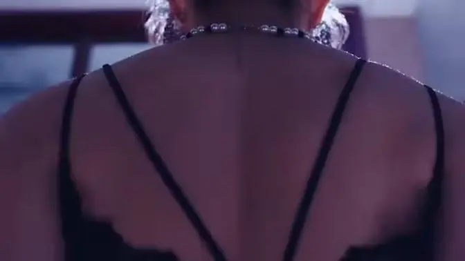 《完蛋，我被七个女神逼婚了》：笑到头掉的沙雕神作！当废柴男主遇上“硬核”催婚团，这画面太美我不敢看！